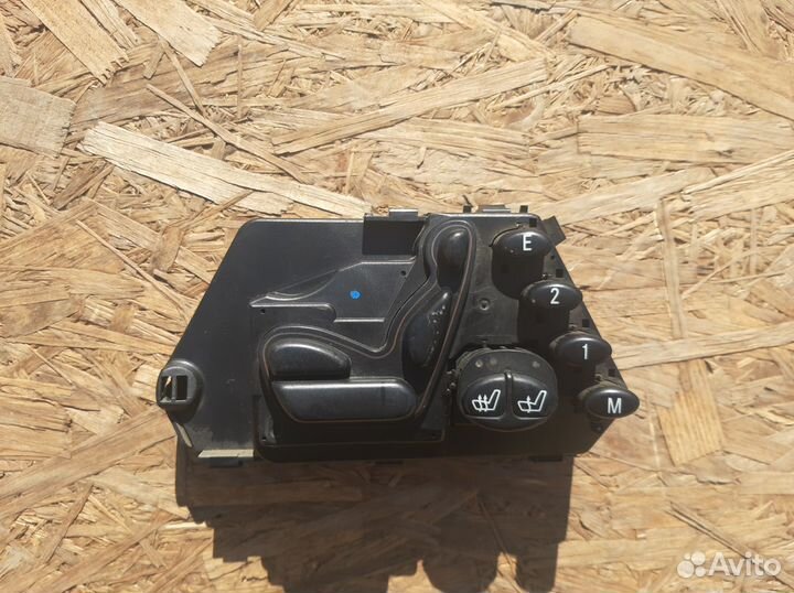 Пульт сидения Мерседес 220