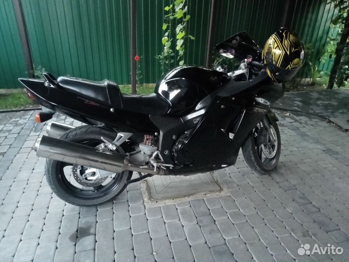 Хонда сбр 1100хх