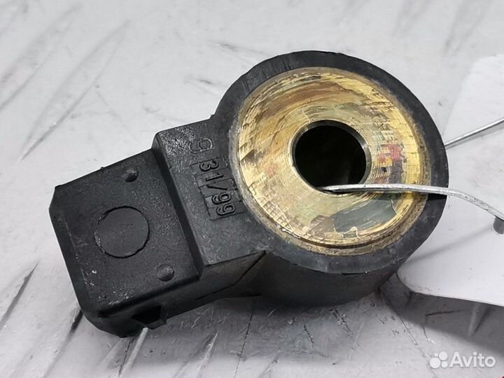 Датчик детонации Volkswagen Polo 3 1999 030905377C