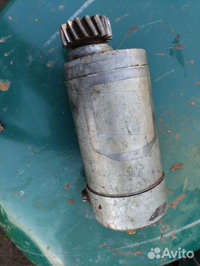 Генератор на Урал 6 вольтовый