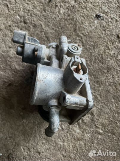 Suzuki grand vitara j20A дроссельная заслонка