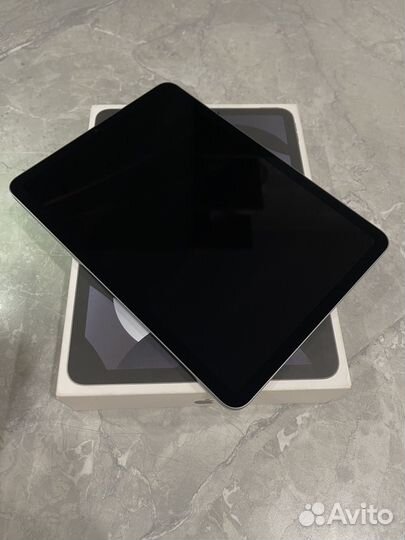 iPad Air (5-ого поколения) Wi-Fi 256GB Space Grey