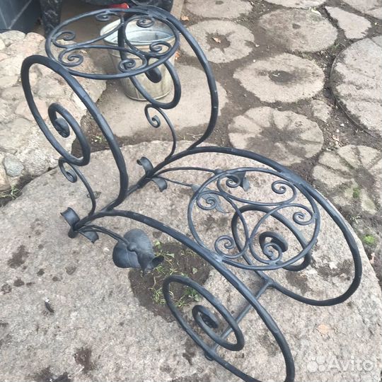 Подставка для цветов ручная работа