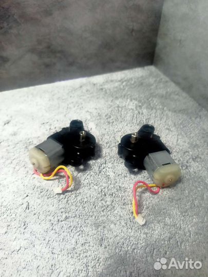 Мотор щетки для робота пылесоса Philips FC8792