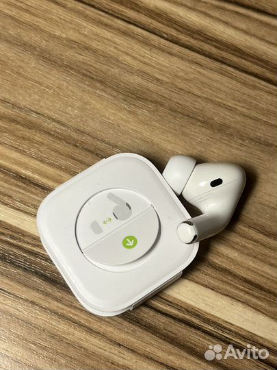 Правый наушник Airpods pro 1