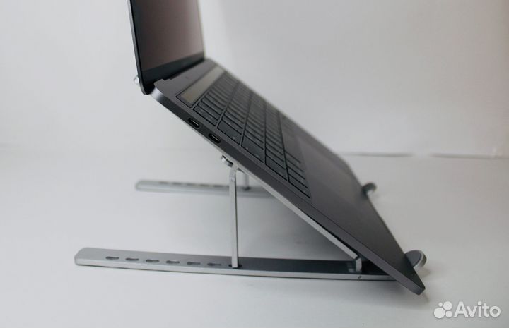 Подставка для ноутбука с чехлом