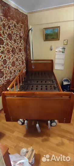 Медицинская кровать для лежачих больных