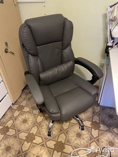 Компьютерное игровое кресло с массажем