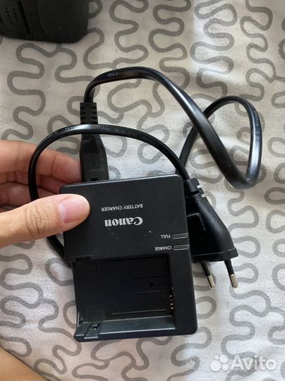 Зеркальный фотоаппарат canon 550d