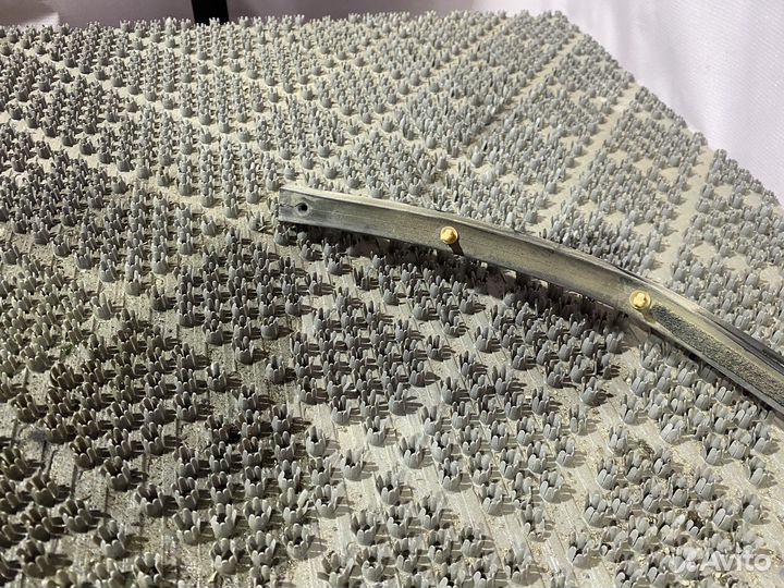 Уплотнитель капота 2 Mazda 3 BM BN