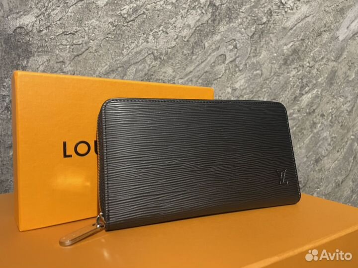 Louis vuitton кошелек