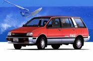 Mitsubishi Chariot I (1983—1991) Минивэн