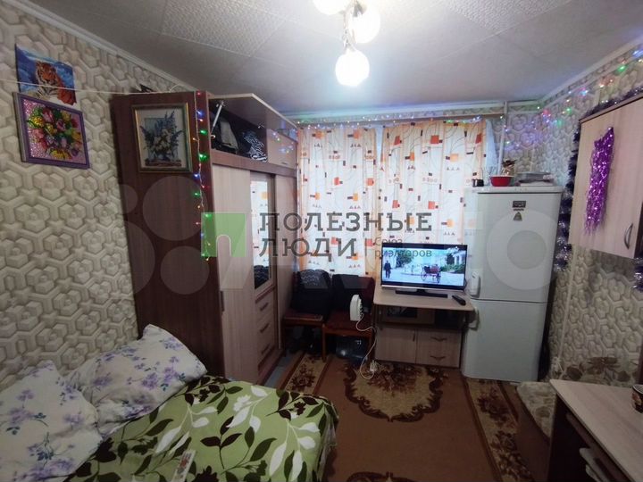 Комната 13,7 м² в 4-к., 1/5 эт.