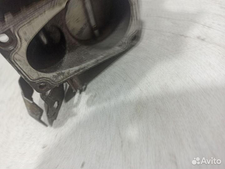 Дроссельная заслонка 13541739297