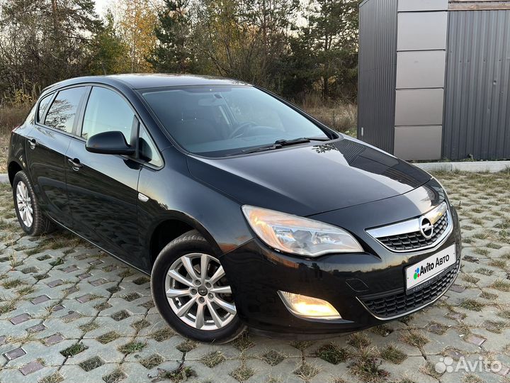 Opel Astra 1.4 МТ, 2011, 176 400 км