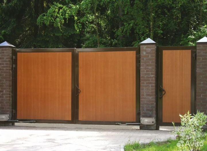 Распашные ворота с подушкой