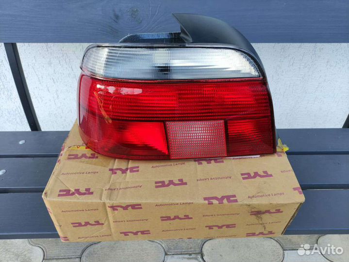 Фонарь задний BMW 5 серия E39 левый