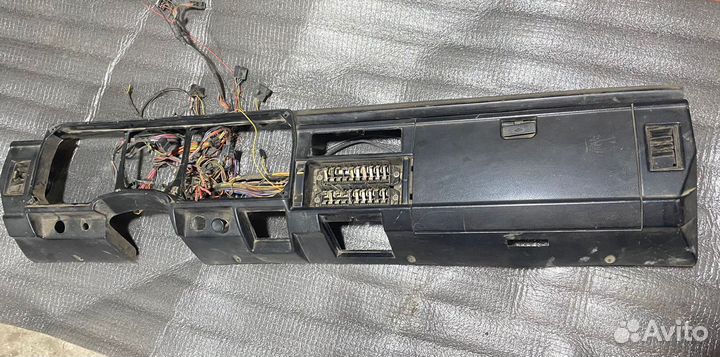 Панель приборов