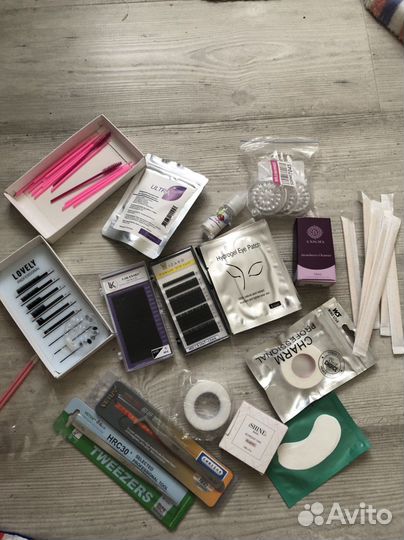 Для наращивания ресниц стартовый набор