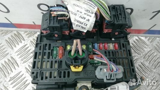 Блок предохранителей citroen C5 1 (LEA04M101)