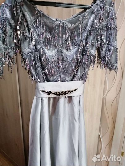 Вечернее платье 46 размера на выпускной