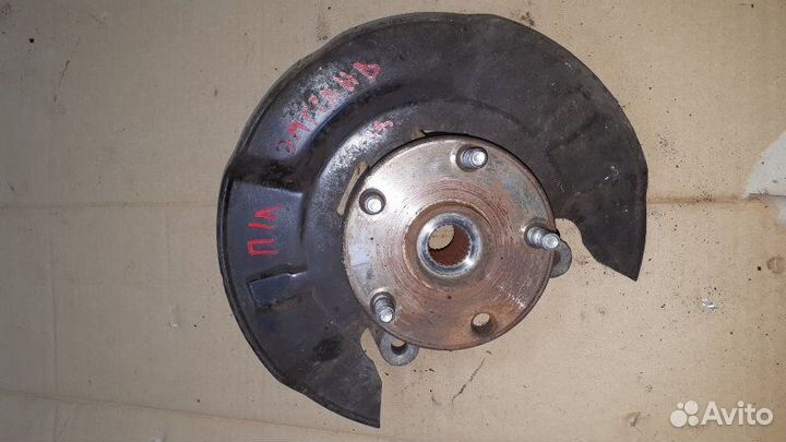 Кулак поворотный передний левый Geely Emgrand Ec7