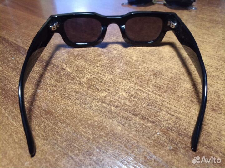 Солнцезащитные очки