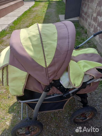 Прогулочная коляска