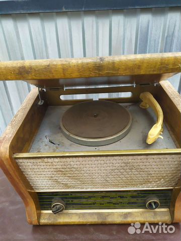 Ламповая радиола Рекорд 61