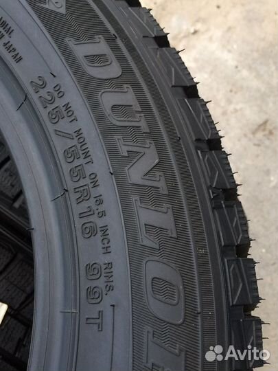 Dunlop SP Winter Maxx WM01 225/55 R16