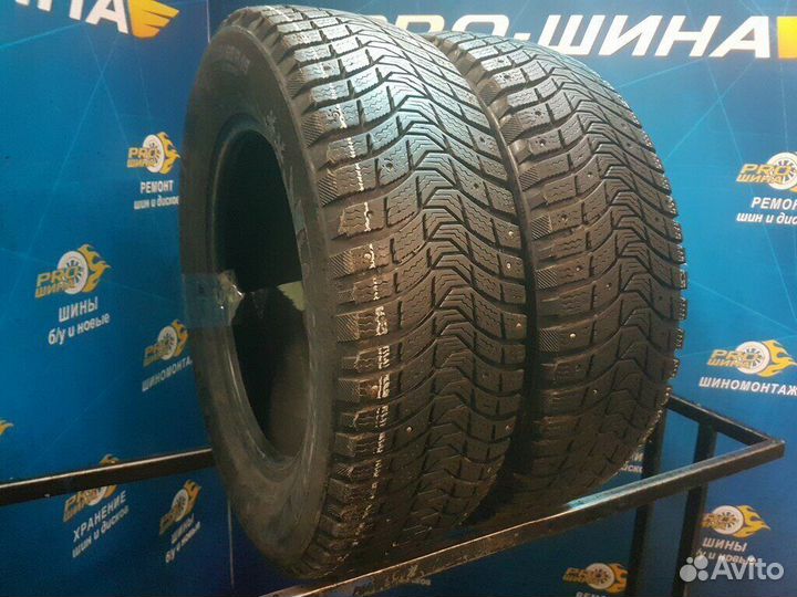 Michelin X-Ice North 3 215/65 R16