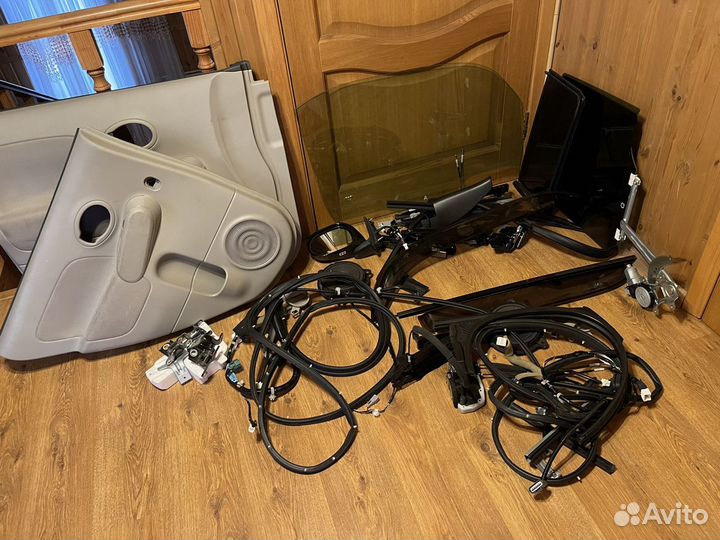 Фарнитура задней левой двери для Ниссан Куб Z12