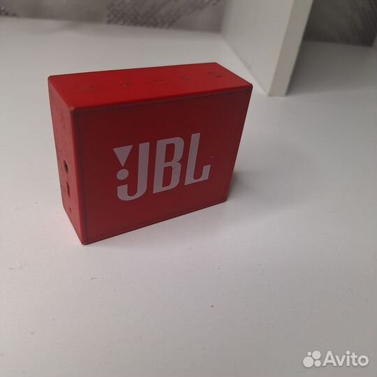 Колонка jbl go