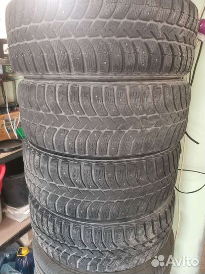 Bridgestone Ice Cruiser 5000 195/60 R15 88T