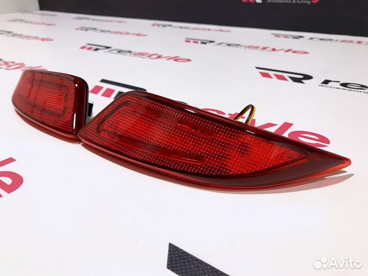 Фонари в задний бампер Camry 55 14-17г Красные