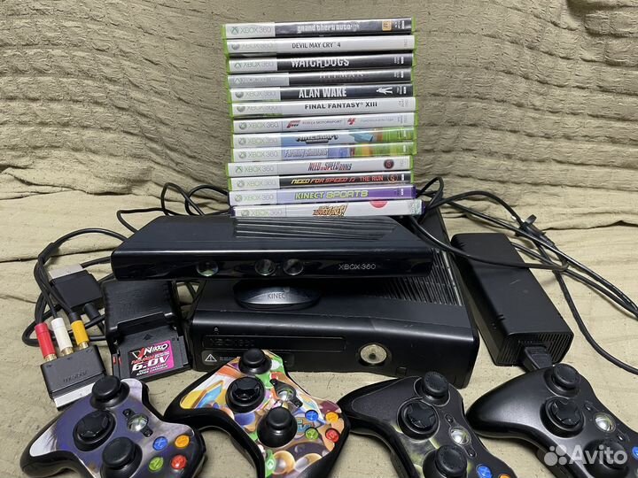 Xbox 360 slim 250gb kinect