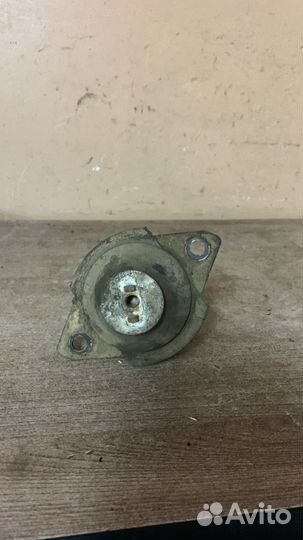 Опора кпп левая Chery Amulet