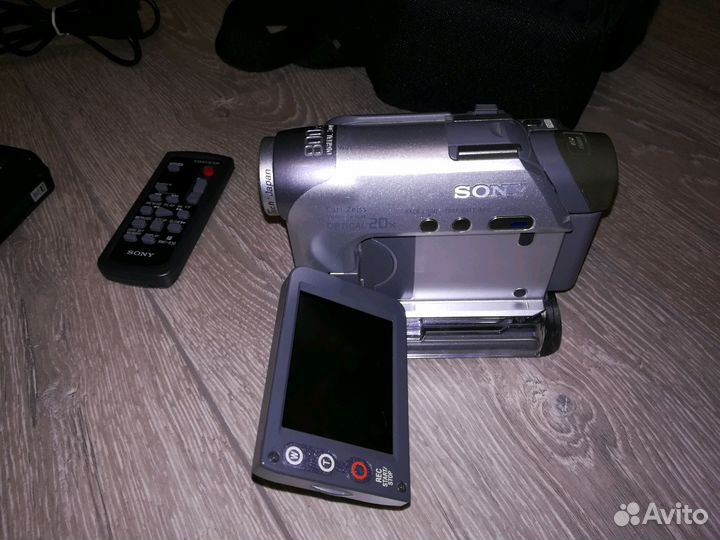 Видеокамера sony DCR-HC22E
