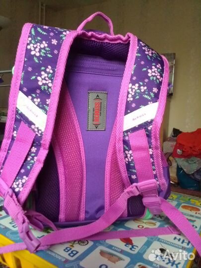 Ранец школьный для девочки новый Акрос