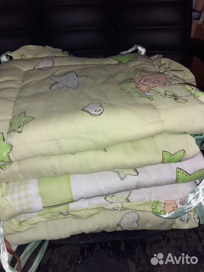 Противоударники в кроватку