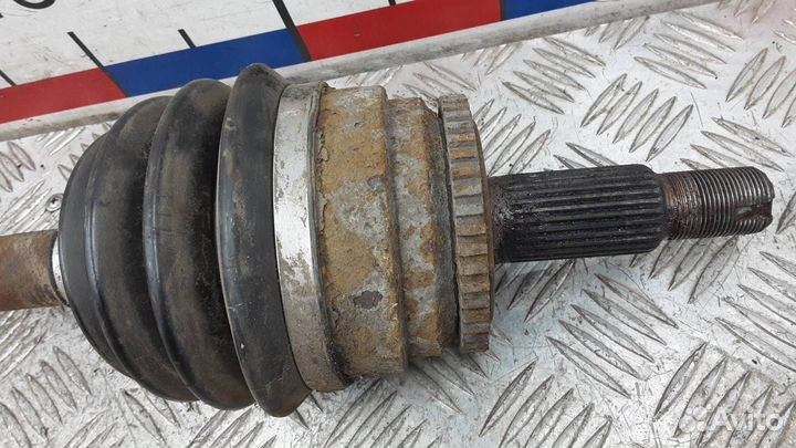 Полуось передняя правая Land Rover