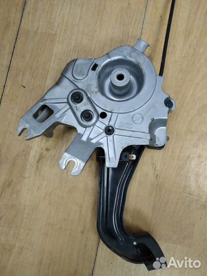 Педаль стояночного тормоза Mercedes Ml-350 W164