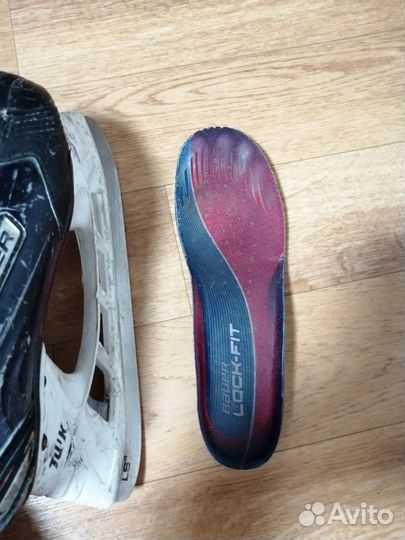 Коньки хоккейные детские