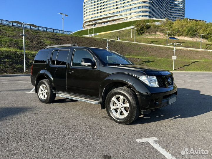 Nissan Pathfinder 2.5 МТ, 2007, 290 000 км