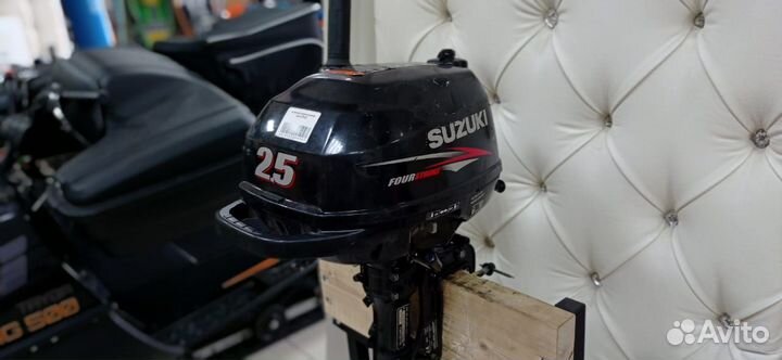 Лодочный мотор Suzuki DF2,5 Б/У