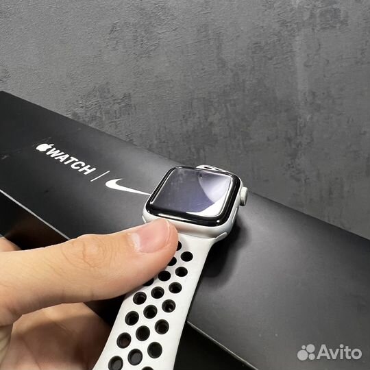 Apple Watch SE Nike оригинал