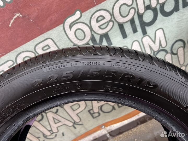 Goodyear EfficientGrip Performance 225/55 R19 99V