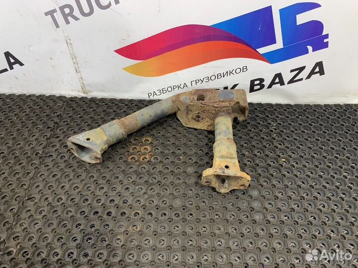 20770812 Кронштейн усилителя бампера левый