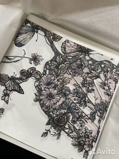 Платок christian dior