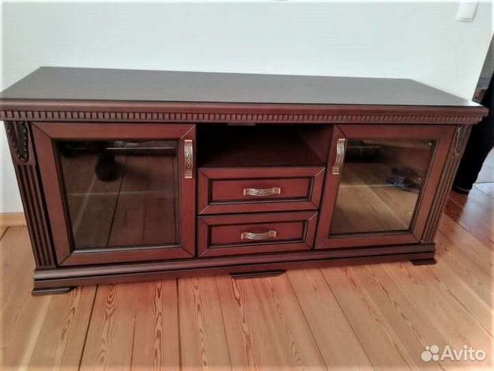 Тумба под тв массив Бука